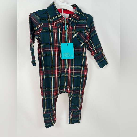 Posh Peanut Other - Posh Peanut Long Sleeve Collared Henley Romper Green Tartan Plaid New Sz‎ 0-3 M